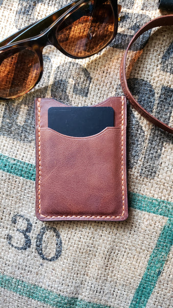 Vertical minimalist leather wallet. Customizable. *In stock